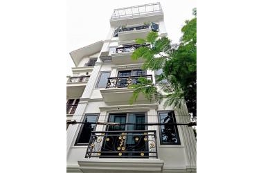 Bán nhà mặt phố Dương Quảng Hàm 152m x 3 tầng mặt tiền 5.5m  22 tỷ Cầu Giấy  kinh doanh
